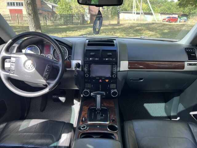 Черный Фольксваген Туарег, объемом двигателя 3.6 л и пробегом 242 тыс. км за 9500 $, фото 11 на Automoto.ua