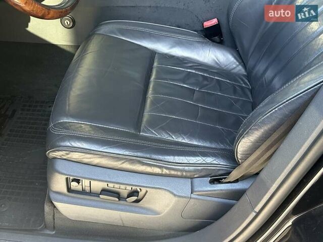 Черный Фольксваген Туарег, объемом двигателя 4.2 л и пробегом 286 тыс. км за 8999 $, фото 21 на Automoto.ua