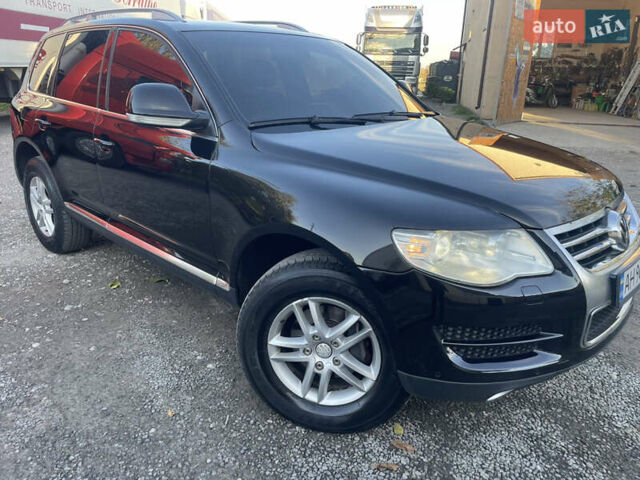 Черный Фольксваген Туарег, объемом двигателя 2.97 л и пробегом 279 тыс. км за 11000 $, фото 7 на Automoto.ua