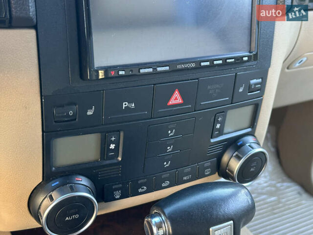 Черный Фольксваген Туарег, объемом двигателя 2.97 л и пробегом 240 тыс. км за 12200 $, фото 70 на Automoto.ua