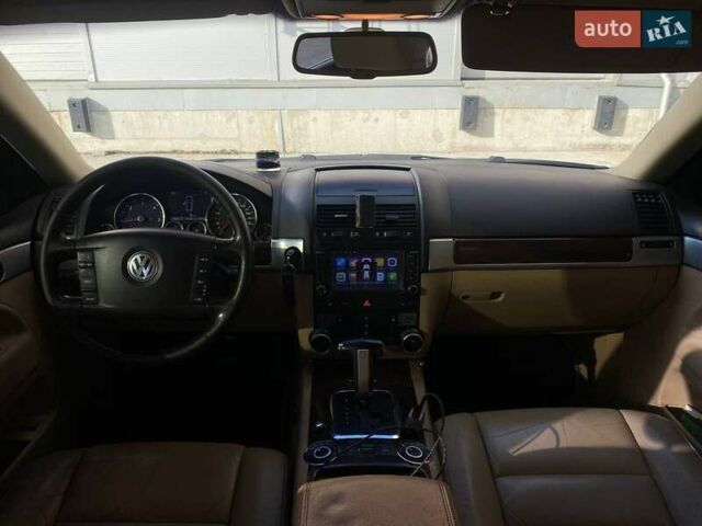Черный Фольксваген Туарег, объемом двигателя 2.46 л и пробегом 296 тыс. км за 10290 $, фото 20 на Automoto.ua