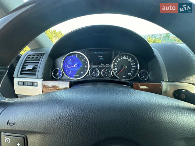 Черный Фольксваген Туарег, объемом двигателя 2.99 л и пробегом 342 тыс. км за 9122 $, фото 12 на Automoto.ua