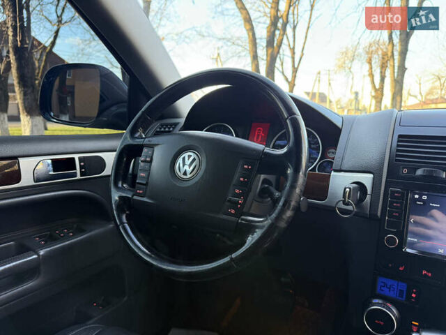 Черный Фольксваген Туарег, объемом двигателя 3 л и пробегом 314 тыс. км за 10500 $, фото 37 на Automoto.ua
