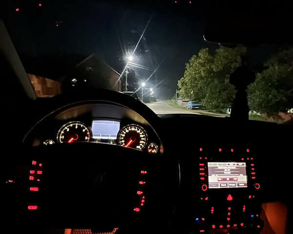 Черный Фольксваген Туарег, объемом двигателя 2.97 л и пробегом 305 тыс. км за 10800 $, фото 20 на Automoto.ua