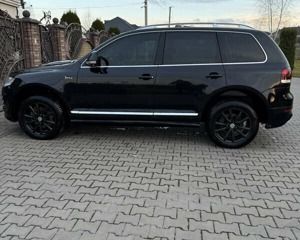 Черный Фольксваген Туарег, объемом двигателя 3 л и пробегом 217 тыс. км за 13450 $, фото 7 на Automoto.ua