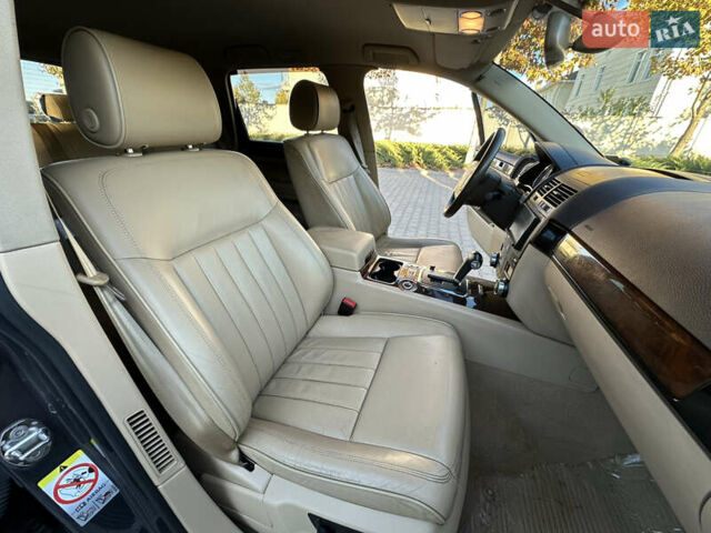 Черный Фольксваген Туарег, объемом двигателя 2.97 л и пробегом 240 тыс. км за 12200 $, фото 41 на Automoto.ua