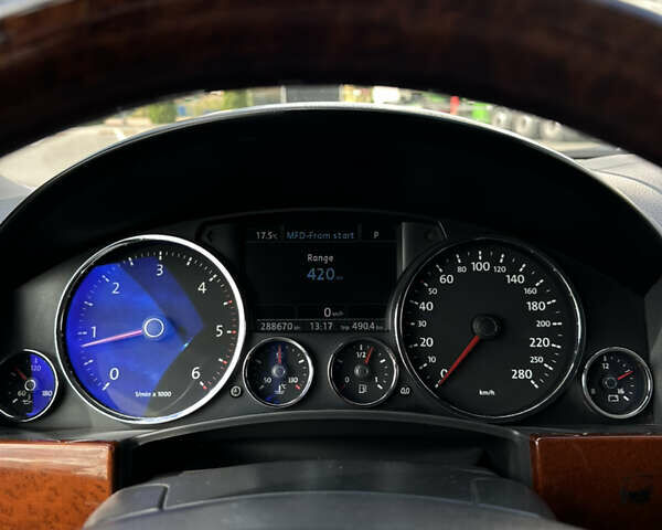 Черный Фольксваген Туарег, объемом двигателя 3 л и пробегом 289 тыс. км за 11800 $, фото 11 на Automoto.ua