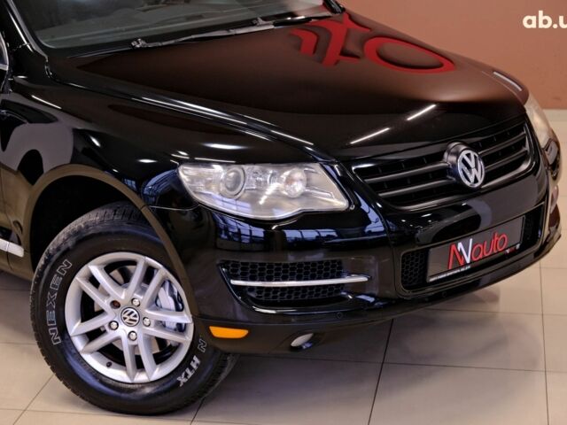 Черный Фольксваген Туарег, объемом двигателя 3.6 л и пробегом 182 тыс. км за 9900 $, фото 2 на Automoto.ua