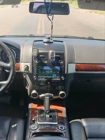 Черный Фольксваген Туарег, объемом двигателя 2.97 л и пробегом 344 тыс. км за 10950 $, фото 44 на Automoto.ua