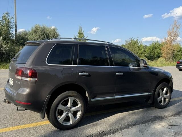 Чорний Фольксваген Туарег, об'ємом двигуна 3 л та пробігом 280 тис. км за 13800 $, фото 1 на Automoto.ua