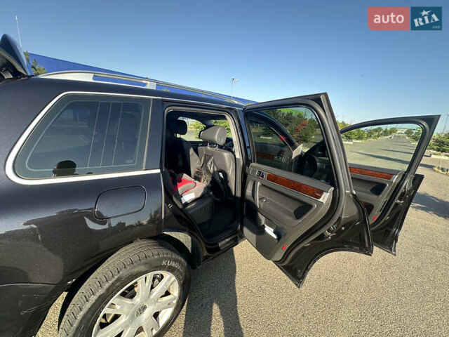 Черный Фольксваген Туарег, объемом двигателя 2.99 л и пробегом 342 тыс. км за 9122 $, фото 13 на Automoto.ua