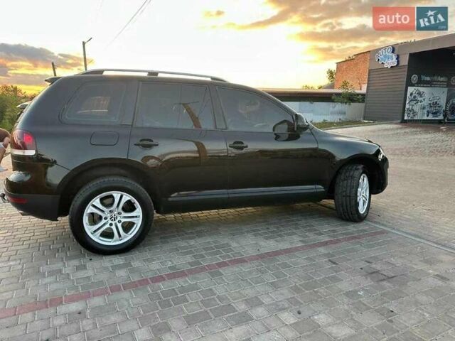 Черный Фольксваген Туарег, объемом двигателя 3 л и пробегом 198 тыс. км за 13086 $, фото 3 на Automoto.ua