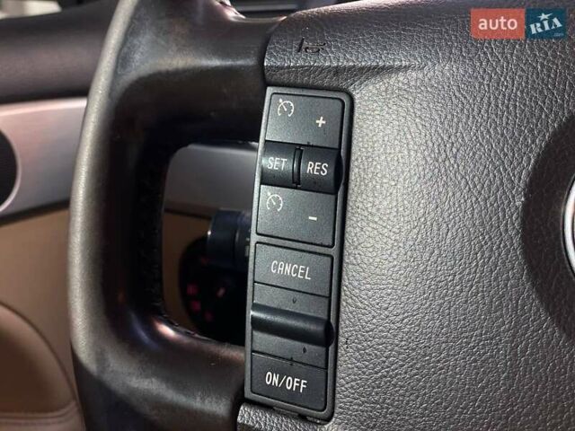 Черный Фольксваген Туарег, объемом двигателя 2.46 л и пробегом 296 тыс. км за 10290 $, фото 21 на Automoto.ua