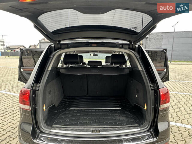 Черный Фольксваген Туарег, объемом двигателя 3 л и пробегом 270 тыс. км за 10500 $, фото 25 на Automoto.ua