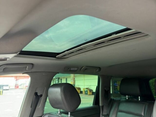 Черный Фольксваген Туарег, объемом двигателя 3 л и пробегом 281 тыс. км за 4999 $, фото 11 на Automoto.ua