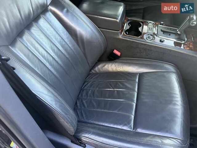 Черный Фольксваген Туарег, объемом двигателя 4.2 л и пробегом 286 тыс. км за 8999 $, фото 40 на Automoto.ua