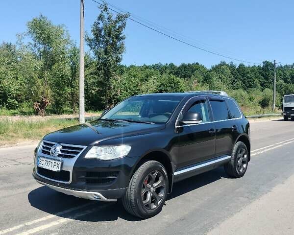 Черный Фольксваген Туарег, объемом двигателя 2.97 л и пробегом 344 тыс. км за 10950 $, фото 9 на Automoto.ua