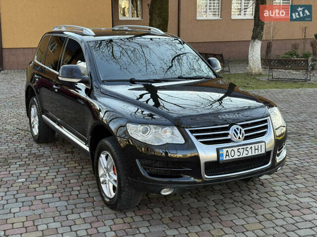 Черный Фольксваген Туарег, объемом двигателя 3 л и пробегом 314 тыс. км за 10500 $, фото 2 на Automoto.ua
