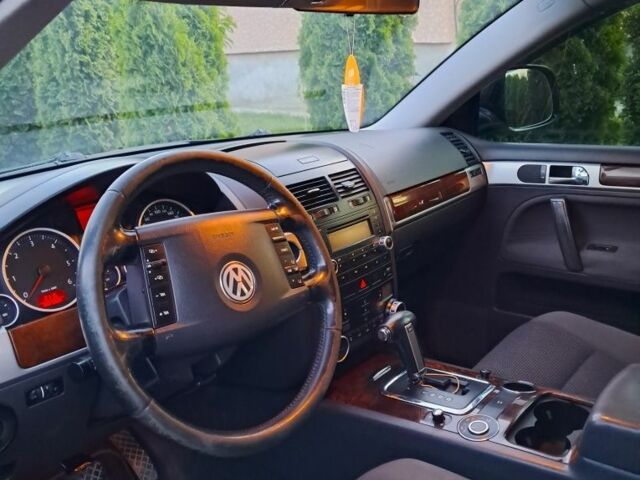 Чорний Фольксваген Туарег, об'ємом двигуна 2.5 л та пробігом 240 тис. км за 12200 $, фото 3 на Automoto.ua