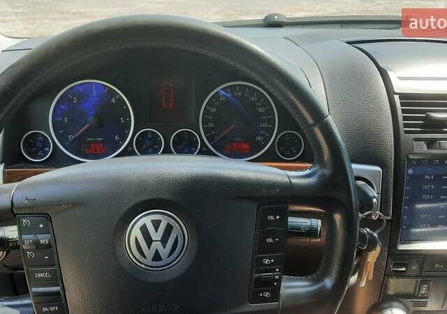 Чорний Фольксваген Туарег, об'ємом двигуна 2.97 л та пробігом 353 тис. км за 10500 $, фото 12 на Automoto.ua