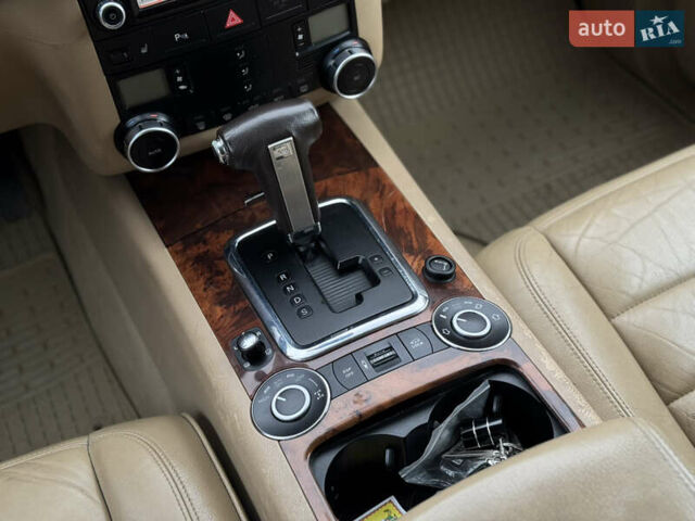 Черный Фольксваген Туарег, объемом двигателя 3.6 л и пробегом 280 тыс. км за 10750 $, фото 22 на Automoto.ua