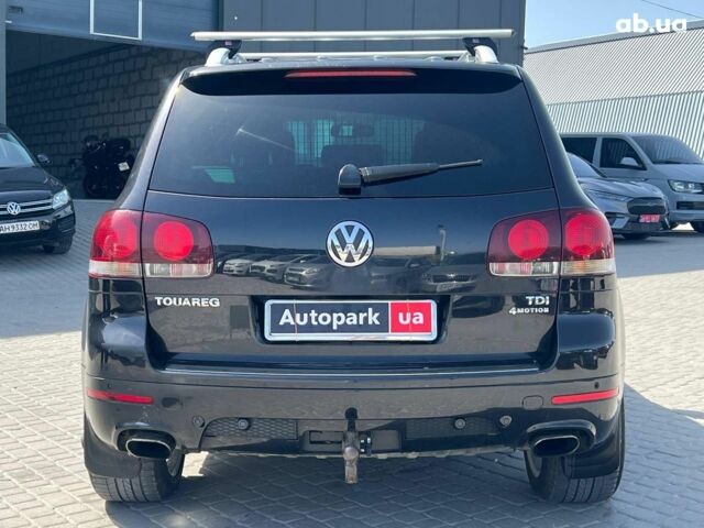 Черный Фольксваген Туарег, объемом двигателя 2.5 л и пробегом 336 тыс. км за 11990 $, фото 6 на Automoto.ua