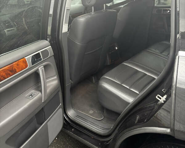 Черный Фольксваген Туарег, объемом двигателя 3.6 л и пробегом 173 тыс. км за 14500 $, фото 8 на Automoto.ua