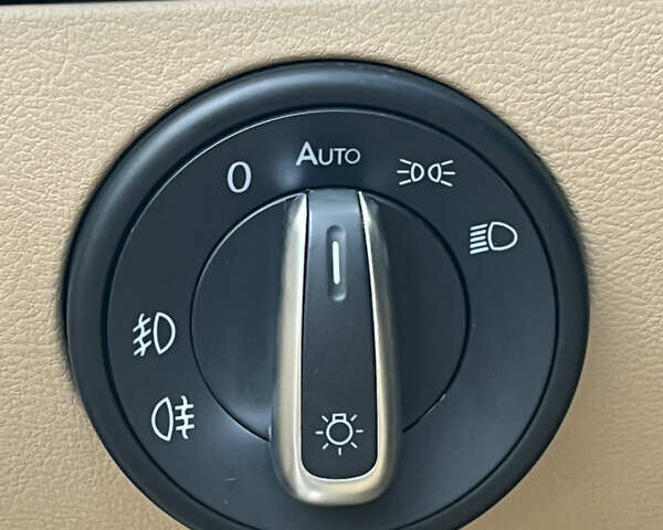 Черный Фольксваген Туарег, объемом двигателя 3 л и пробегом 235 тыс. км за 13500 $, фото 17 на Automoto.ua