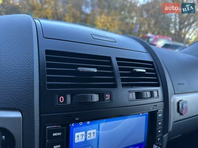 Чорний Фольксваген Туарег, об'ємом двигуна 3 л та пробігом 340 тис. км за 10900 $, фото 22 на Automoto.ua