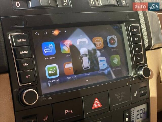 Черный Фольксваген Туарег, объемом двигателя 2.46 л и пробегом 296 тыс. км за 10290 $, фото 26 на Automoto.ua