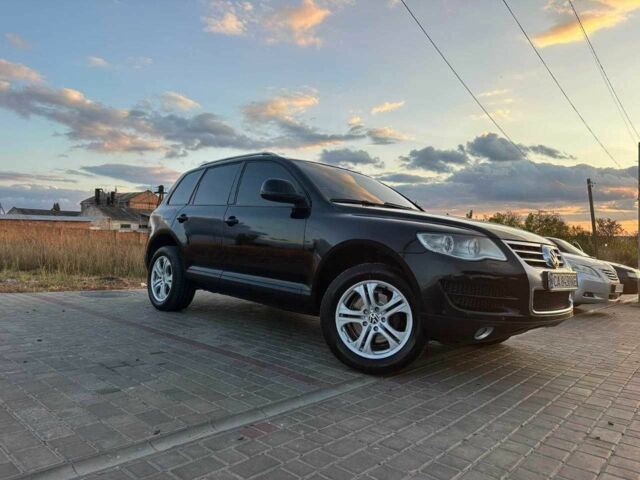 Черный Фольксваген Туарег, объемом двигателя 3 л и пробегом 198 тыс. км за 13086 $, фото 7 на Automoto.ua