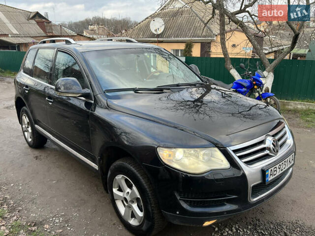 Чорний Фольксваген Туарег, об'ємом двигуна 3 л та пробігом 360 тис. км за 8400 $, фото 4 на Automoto.ua