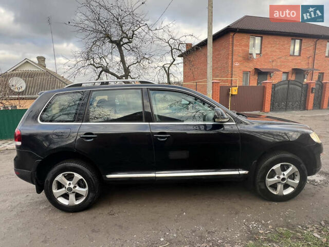 Чорний Фольксваген Туарег, об'ємом двигуна 3 л та пробігом 360 тис. км за 8400 $, фото 5 на Automoto.ua