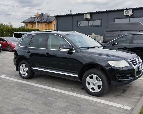 Чорний Фольксваген Туарег, об'ємом двигуна 3 л та пробігом 258 тис. км за 11500 $, фото 8 на Automoto.ua