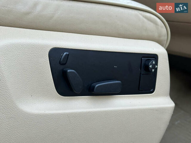 Черный Фольксваген Туарег, объемом двигателя 2.97 л и пробегом 240 тыс. км за 12200 $, фото 46 на Automoto.ua