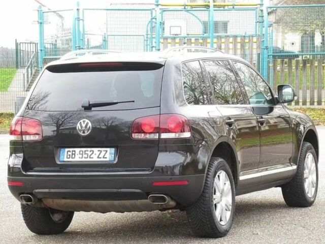 Черный Фольксваген Туарег, объемом двигателя 0 л и пробегом 230 тыс. км за 3700 $, фото 1 на Automoto.ua