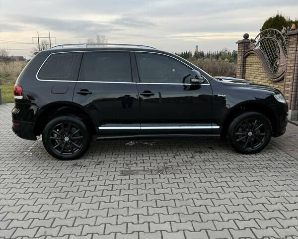 Черный Фольксваген Туарег, объемом двигателя 3 л и пробегом 217 тыс. км за 13450 $, фото 6 на Automoto.ua