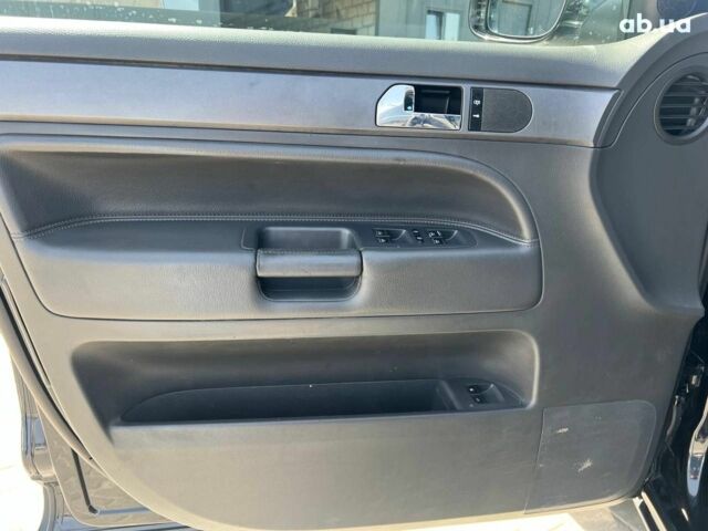 Черный Фольксваген Туарег, объемом двигателя 2.5 л и пробегом 336 тыс. км за 11990 $, фото 13 на Automoto.ua