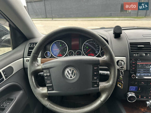 Черный Фольксваген Туарег, объемом двигателя 3 л и пробегом 270 тыс. км за 10500 $, фото 29 на Automoto.ua
