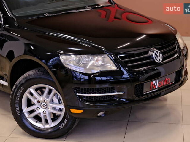 Черный Фольксваген Туарег, объемом двигателя 3.6 л и пробегом 182 тыс. км за 9900 $, фото 6 на Automoto.ua
