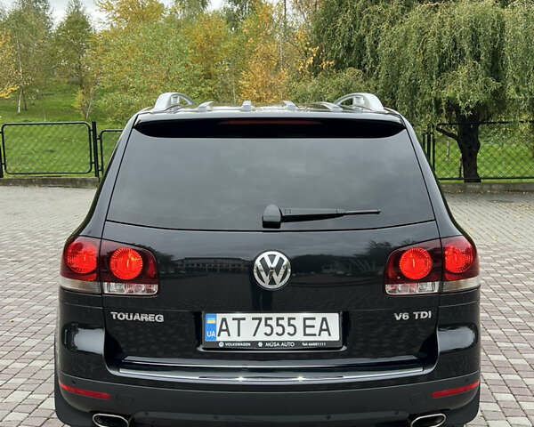 Черный Фольксваген Туарег, объемом двигателя 3 л и пробегом 235 тыс. км за 13500 $, фото 8 на Automoto.ua