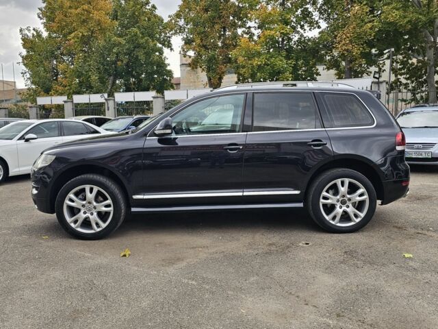 Черный Фольксваген Туарег, объемом двигателя 3.6 л и пробегом 250 тыс. км за 10700 $, фото 2 на Automoto.ua