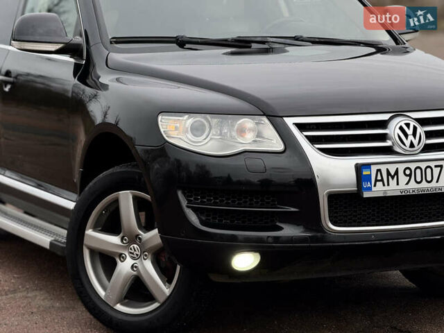 Черный Фольксваген Туарег, объемом двигателя 3.6 л и пробегом 280 тыс. км за 10750 $, фото 4 на Automoto.ua