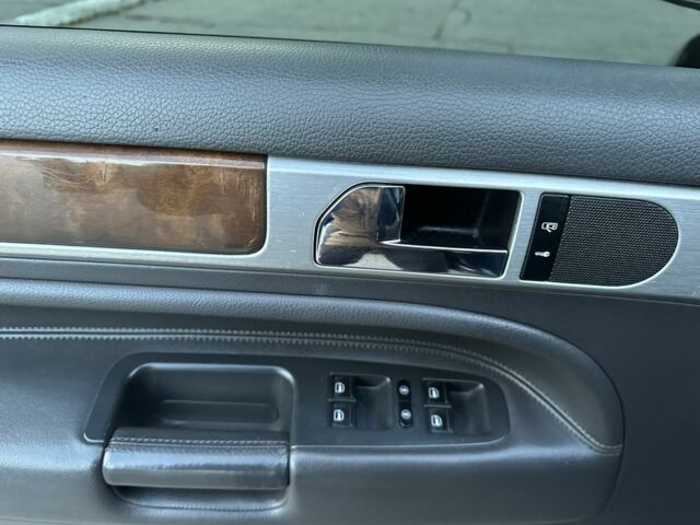 Чорний Фольксваген Туарег, об'ємом двигуна 3 л та пробігом 221 тис. км за 9800 $, фото 14 на Automoto.ua