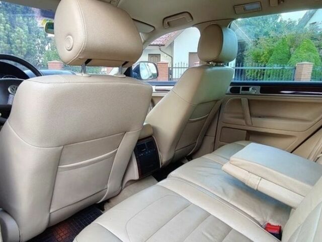 Чорний Фольксваген Туарег, об'ємом двигуна 3 л та пробігом 244 тис. км за 3116 $, фото 12 на Automoto.ua