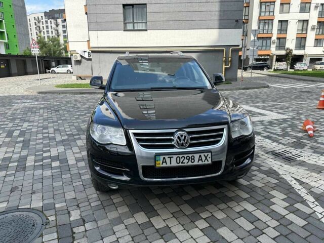 Черный Фольксваген Туарег, объемом двигателя 3 л и пробегом 267 тыс. км за 11000 $, фото 4 на Automoto.ua