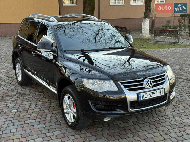 Черный Фольксваген Туарег, объемом двигателя 3 л и пробегом 314 тыс. км за 10500 $, фото 7 на Automoto.ua