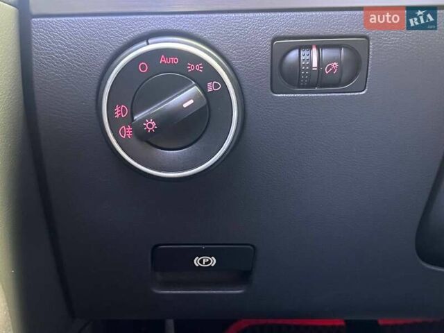 Черный Фольксваген Туарег, объемом двигателя 3.6 л и пробегом 218 тыс. км за 9790 $, фото 23 на Automoto.ua