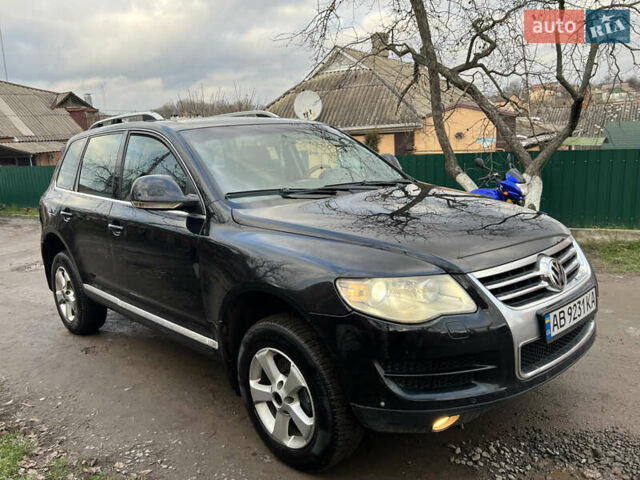 Чорний Фольксваген Туарег, об'ємом двигуна 3 л та пробігом 360 тис. км за 8400 $, фото 3 на Automoto.ua
