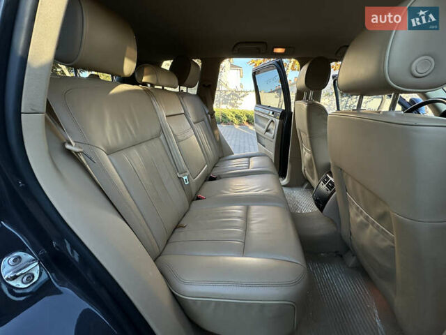 Черный Фольксваген Туарег, объемом двигателя 2.97 л и пробегом 240 тыс. км за 12200 $, фото 31 на Automoto.ua